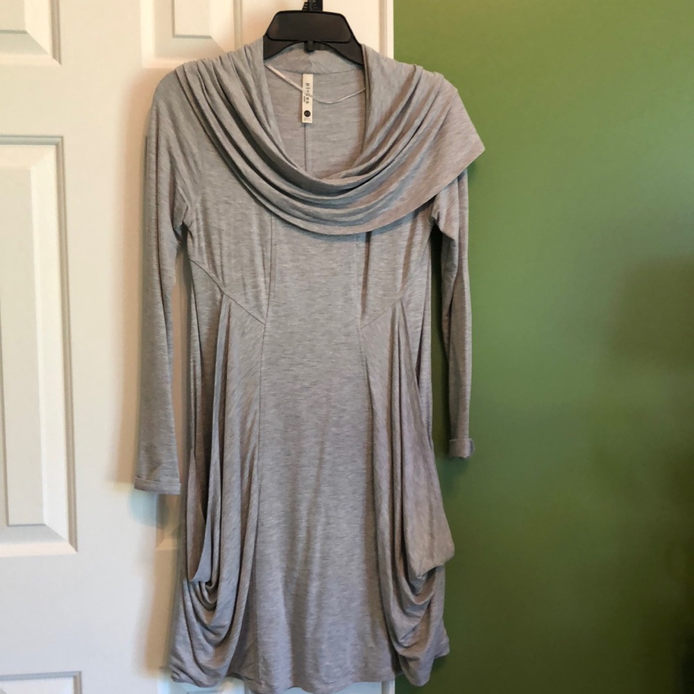 Drape dress